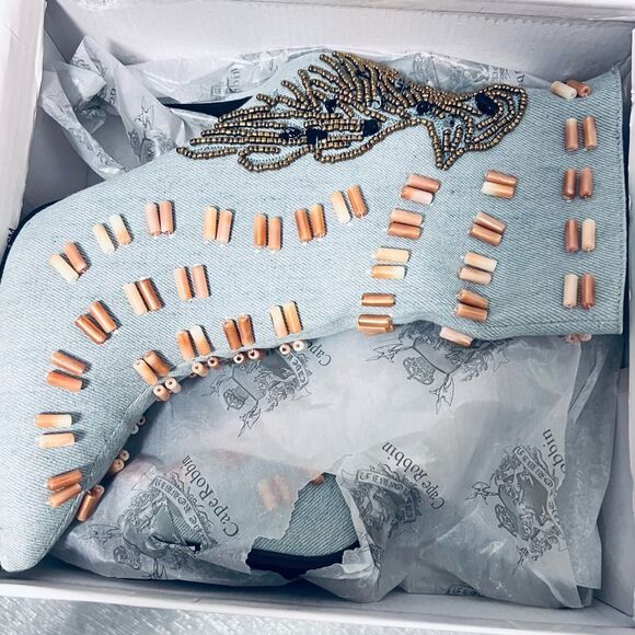 New Cape Robbin Denim Boots - Picture 6 of 7